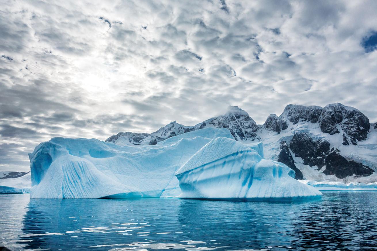 Scuba dive icebergs Antarctica 