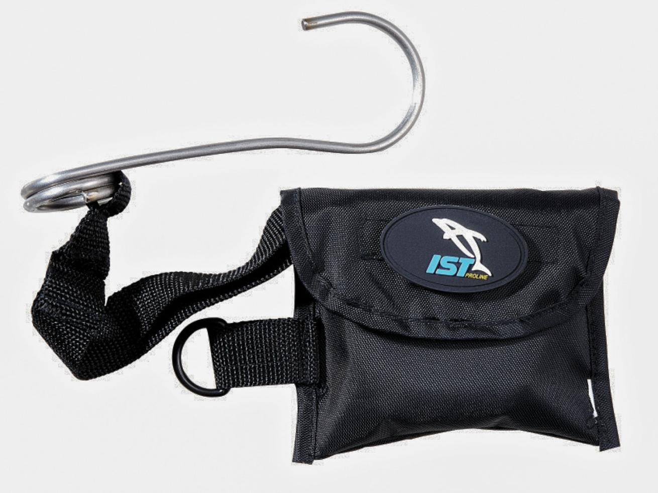 reef hook scuba diving