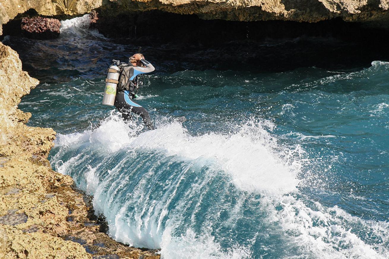 Extreme Shore Diving in Bonaire