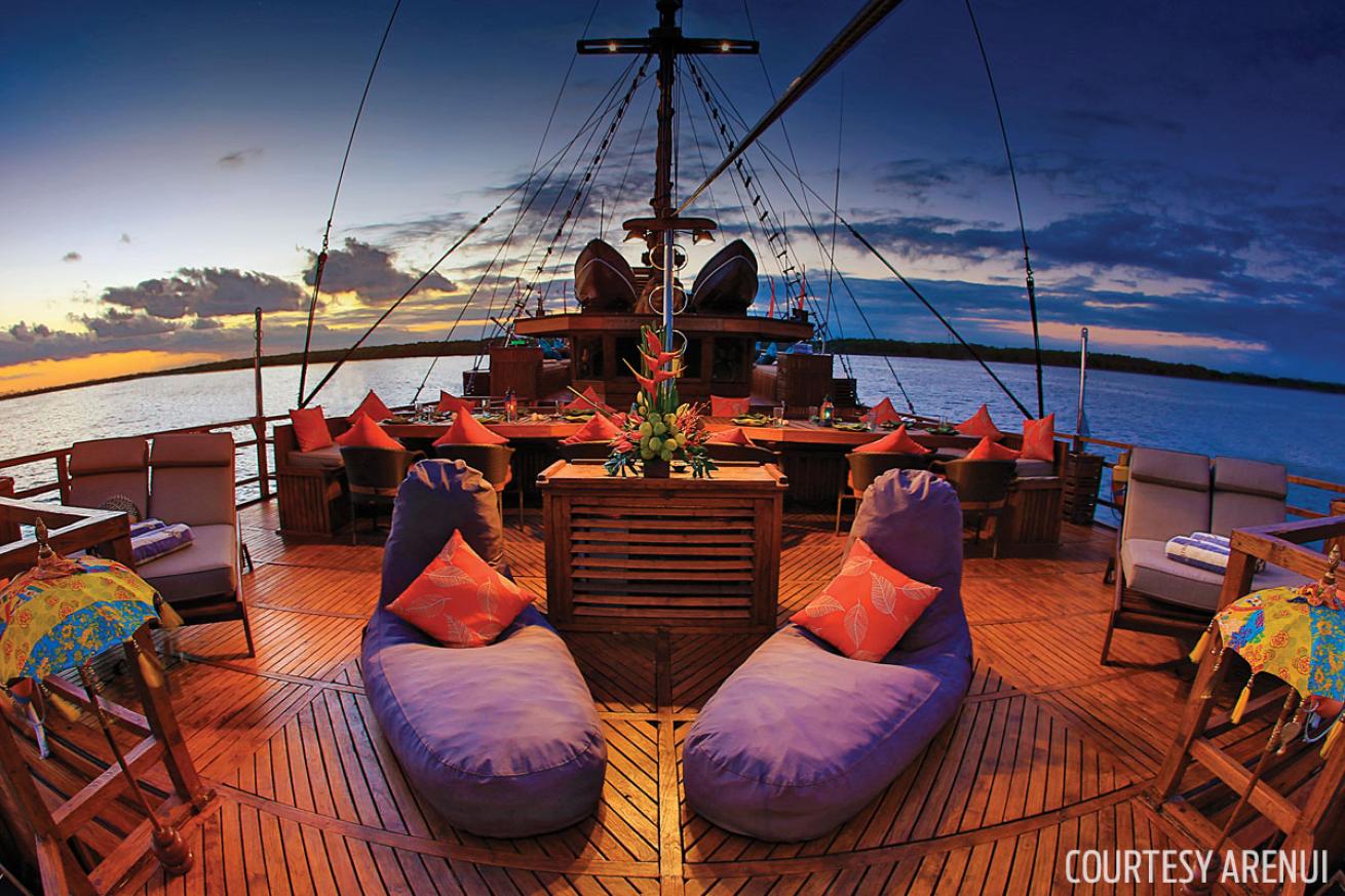 scuba diving Raja Ampat aboard the arenui liveaboard
