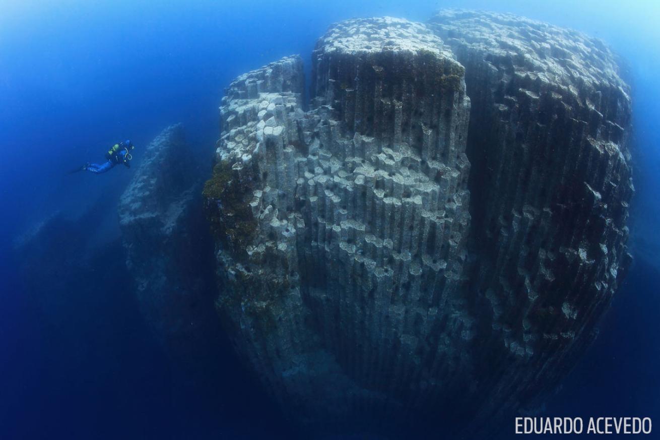 basaltic formation rocks canary islands