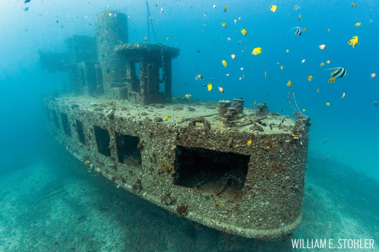 YO 257 Shipwreck Oahu Hawaii