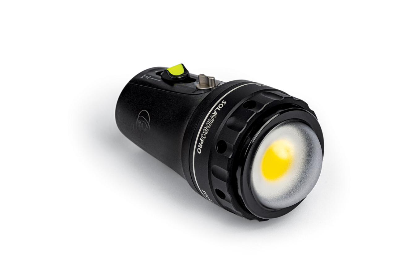 light_motion_sola_pro_video_15000.scubadivingmag.septoct2021