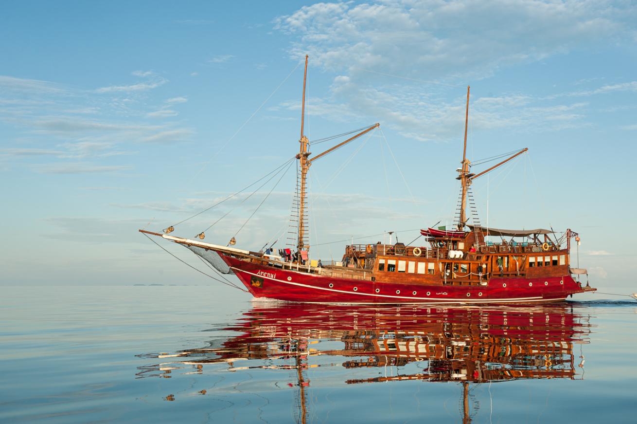 liveaboard.matthew_meier.scubadivingmagazine.november2021