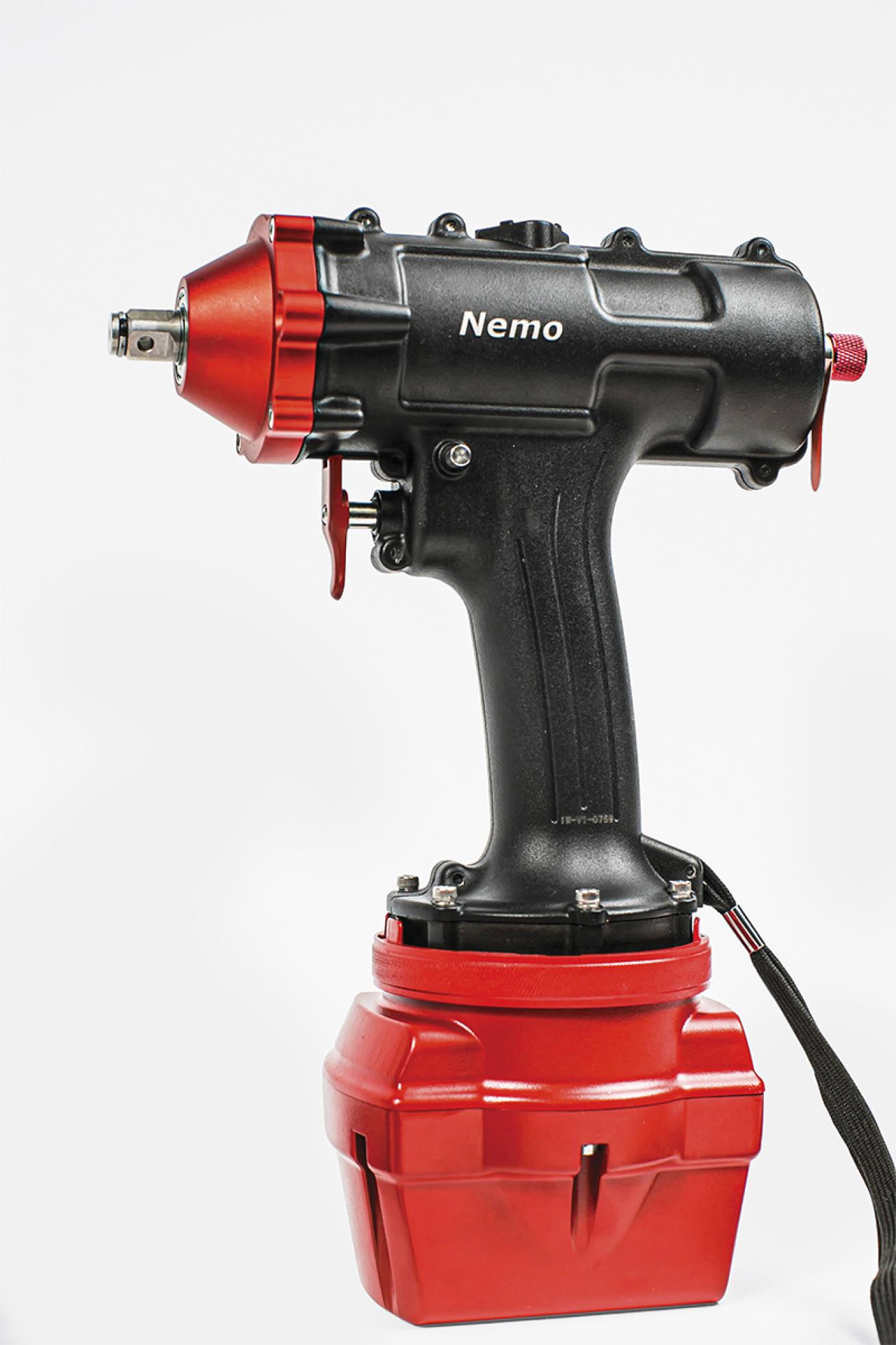 nemo_power_tools_nptiw2_scubadivingmag.march2022