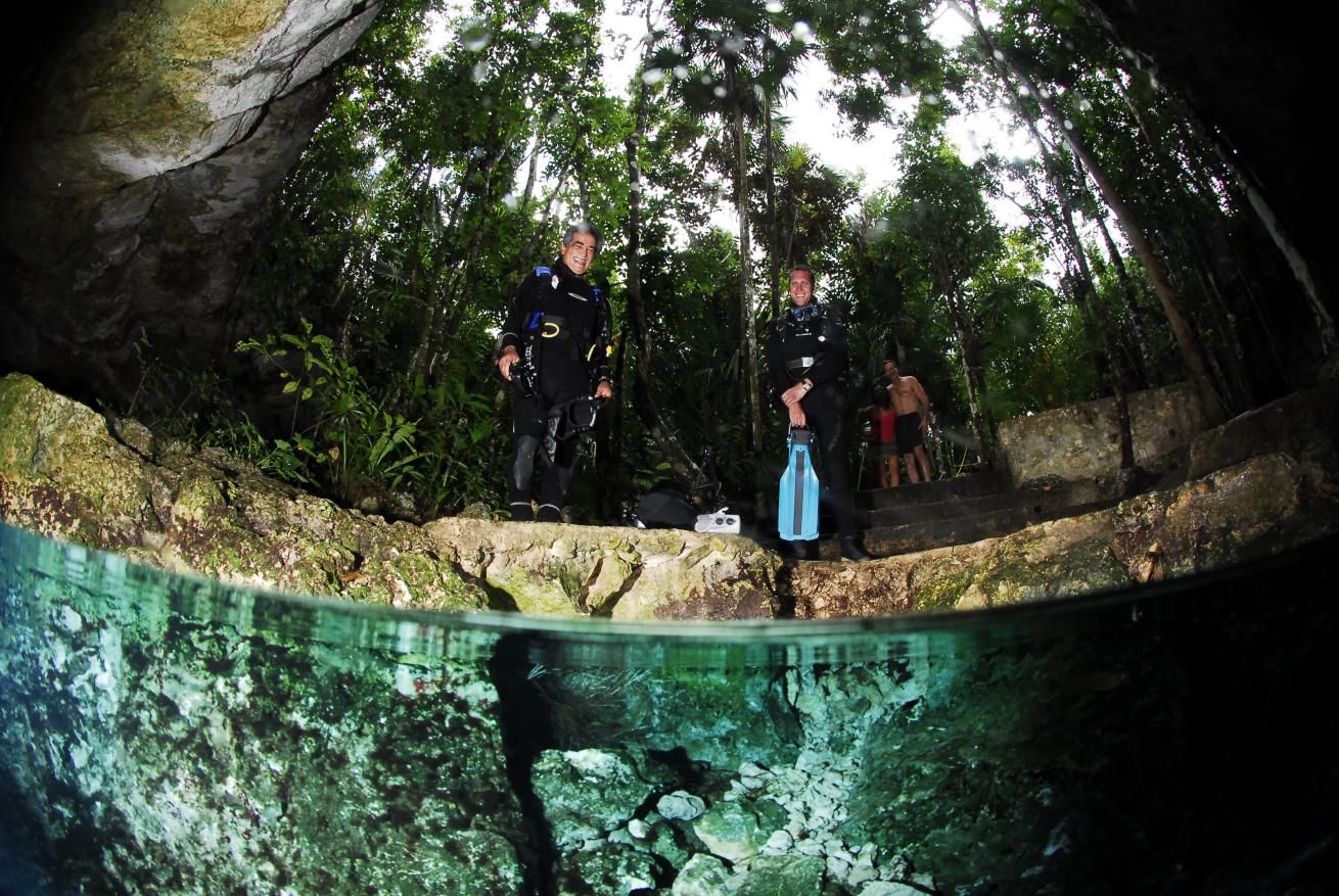 Dos Ojos cenote