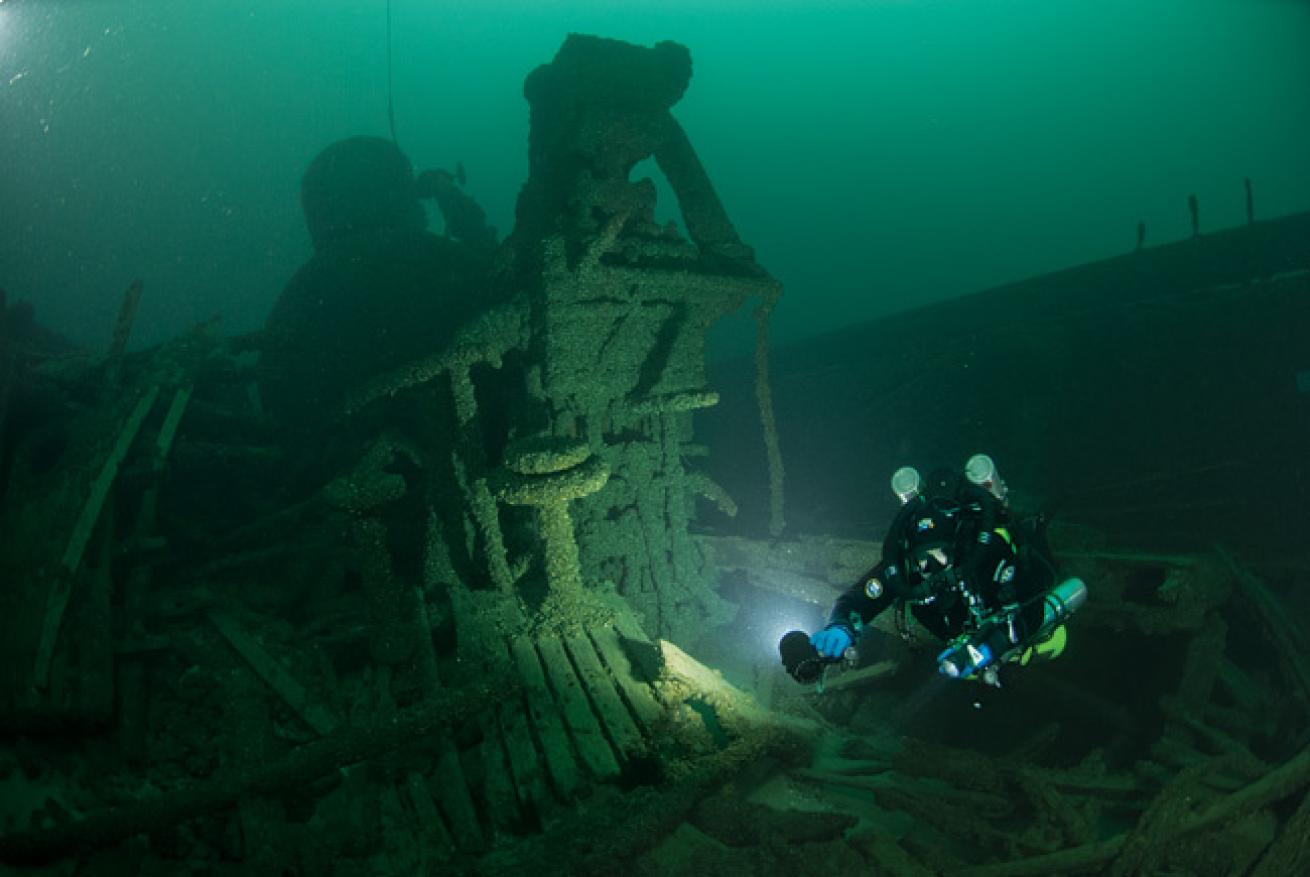 best wreck diving in great lakes