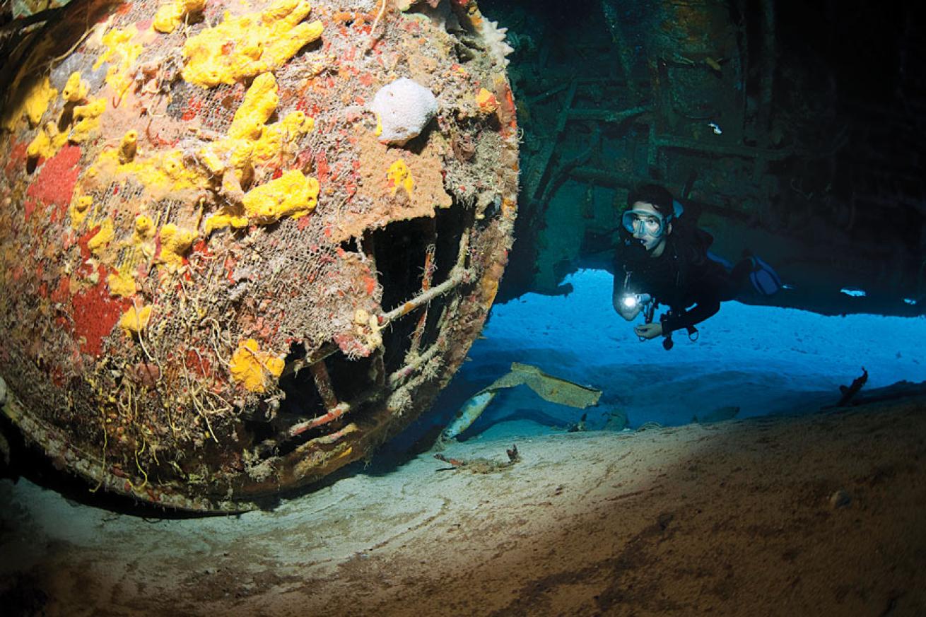 scuba diving cayman islands 