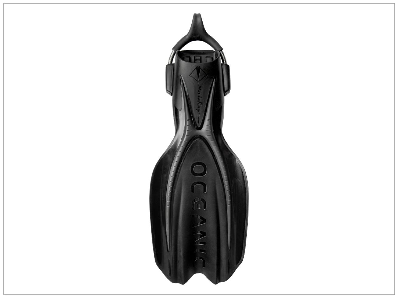 Oceanic Manta Ray scuba diving fin boat diver gear