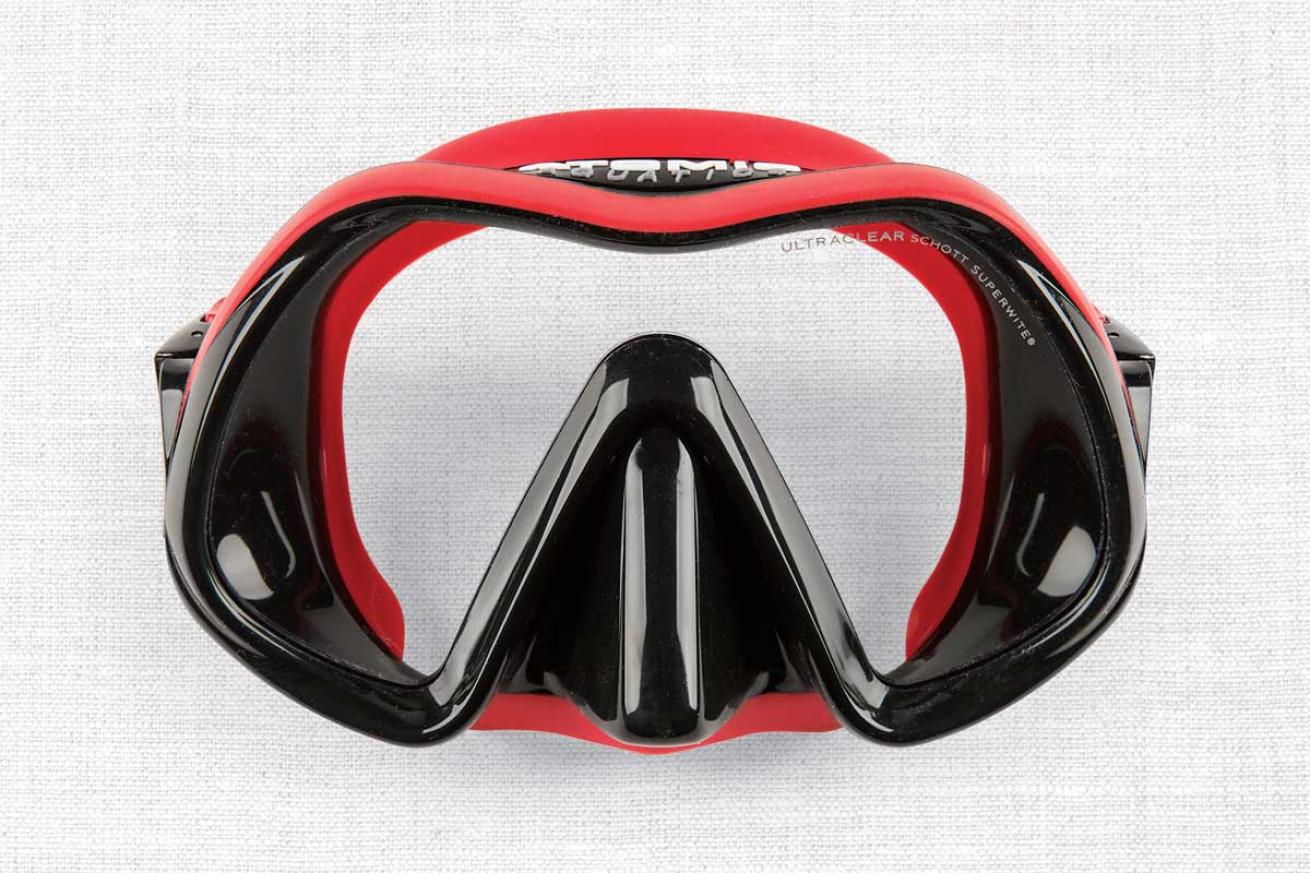 scuba mask