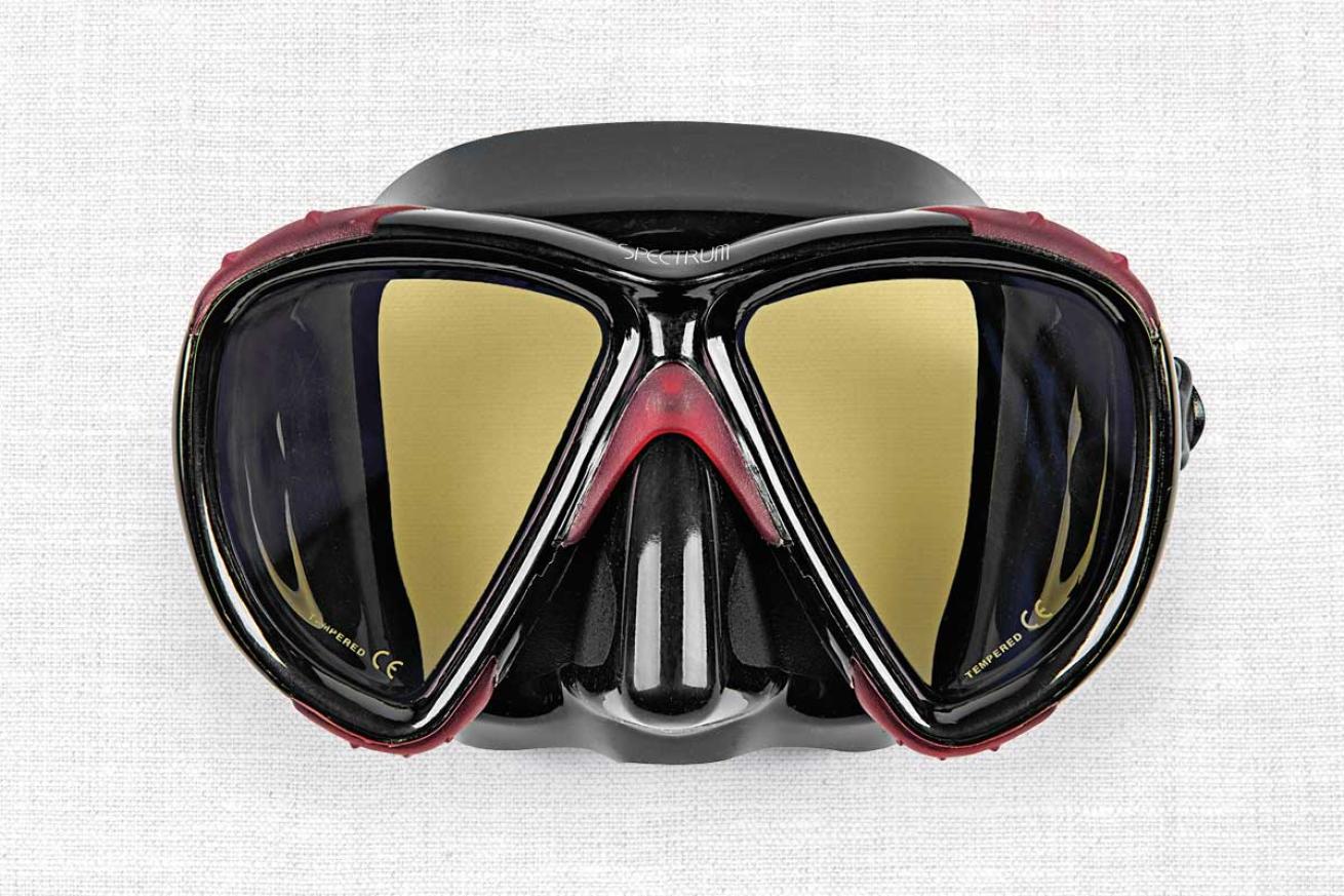 scuba mask