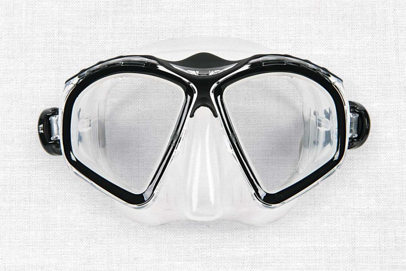 scuba mask
