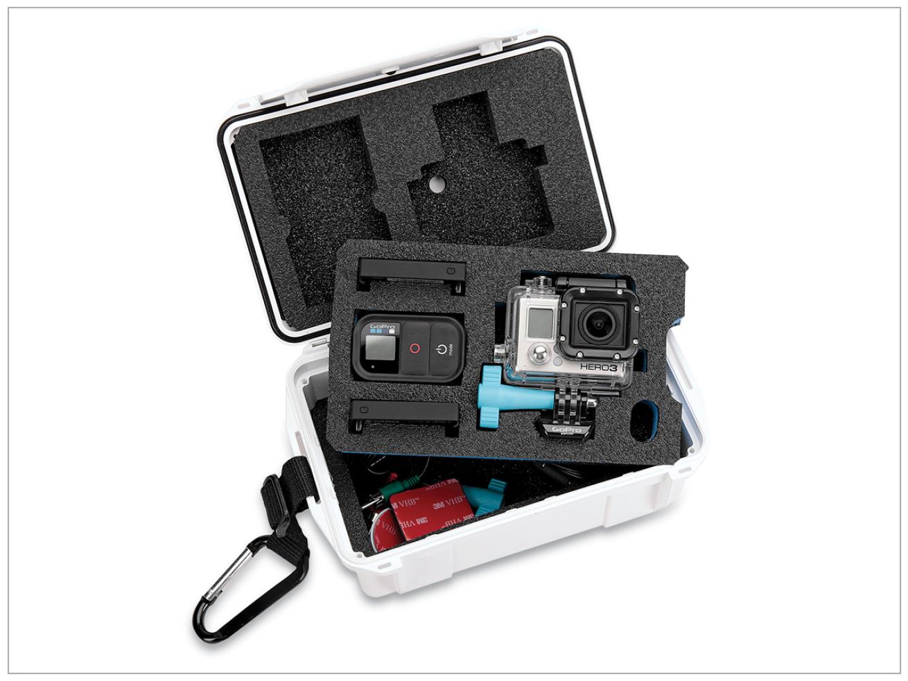 Scuba diving gear for the traveling diver Underwater Kinetics case